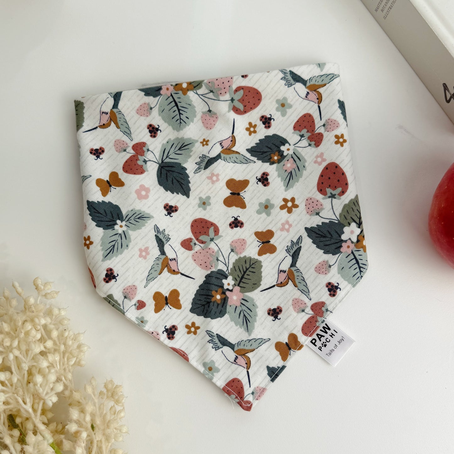 Strawberry Meadow – Nature Pet Bandana