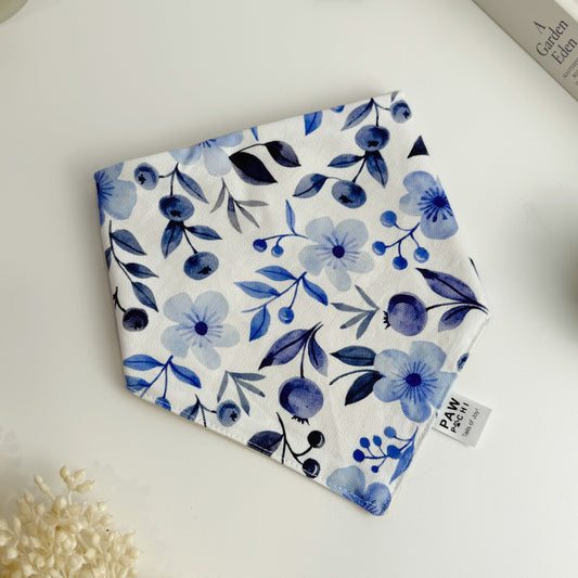 Blueberry Meadow – Soft Bloom Pet Bandana