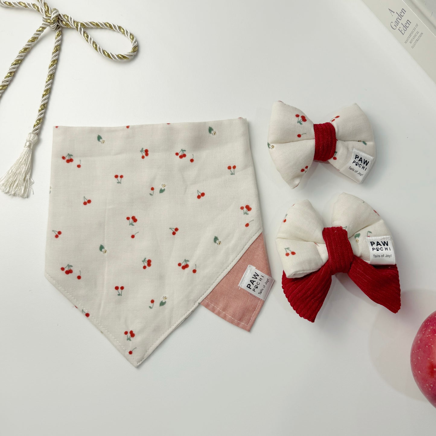 Cherry Winter Glow – Cozy Red Pet Bow